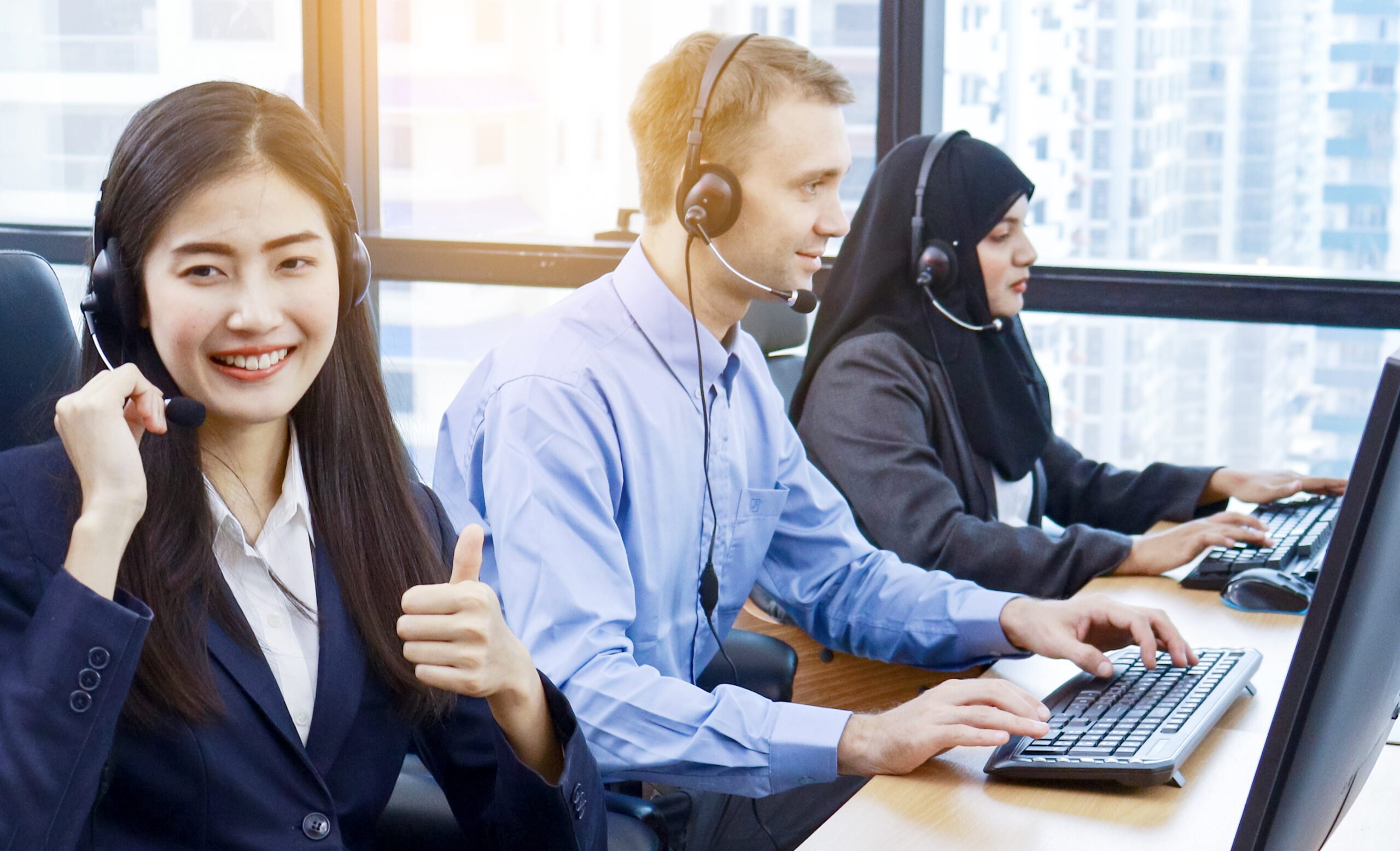 Virtual assistant team working on business support
