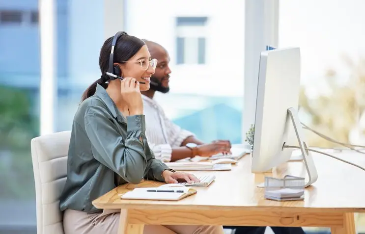 Virtual customer service and operations team
